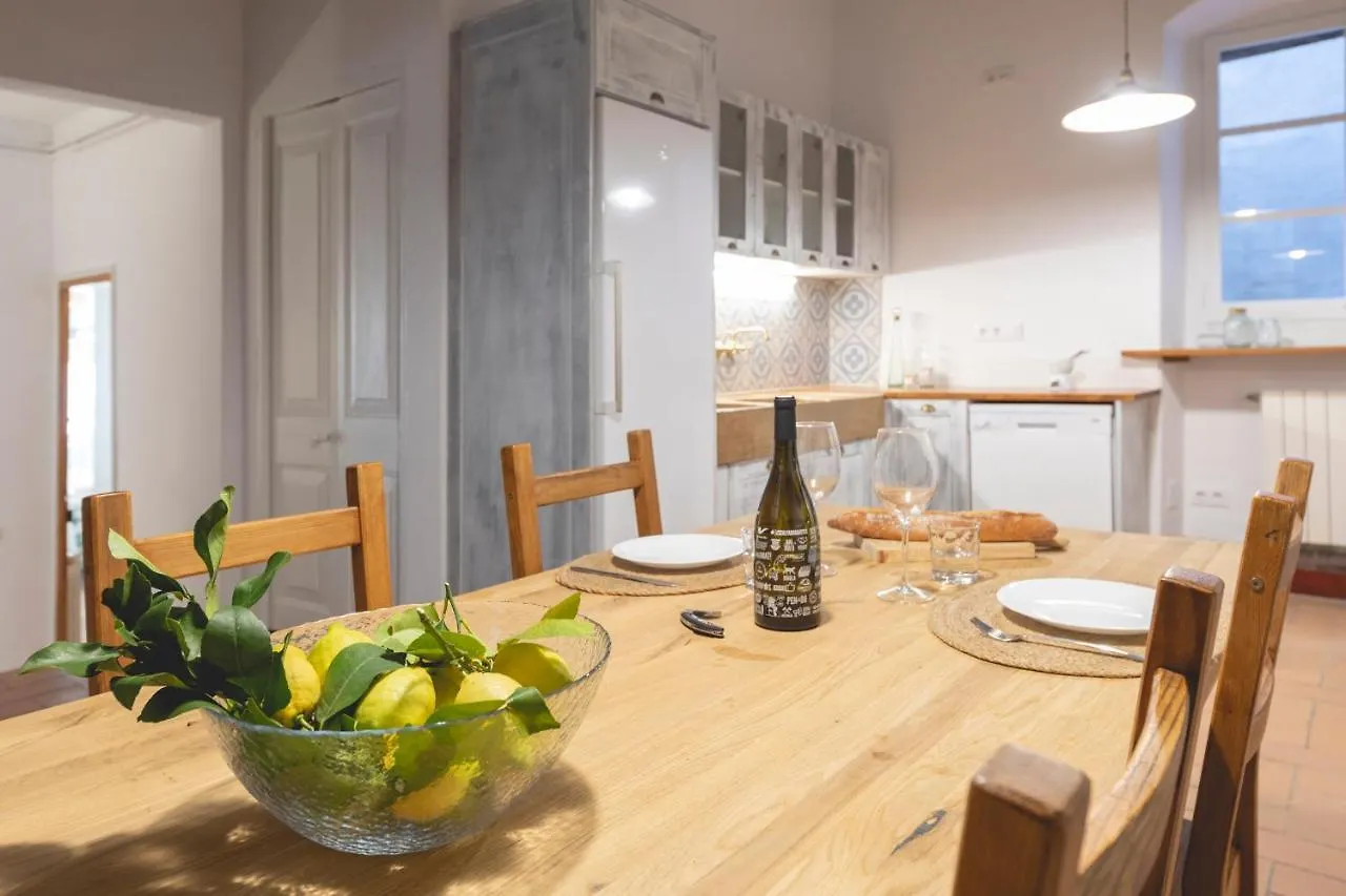 Bravissimo Placa Del Vi, Authentic Historic Apartment Girona